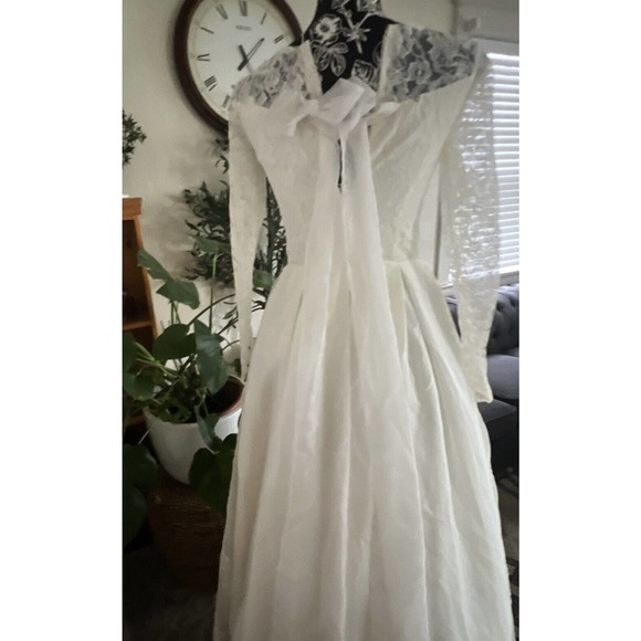 Vtg Bridallure Alfred Angelo 70s lace Bridal wedding dress gown xs tulle Lined - Picture 11 of 16